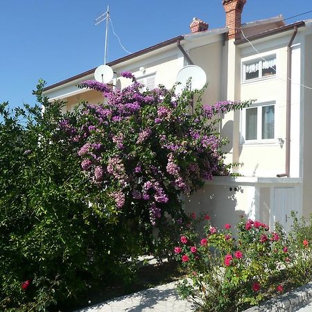 Apartment Dudic Palit Buitenkant foto