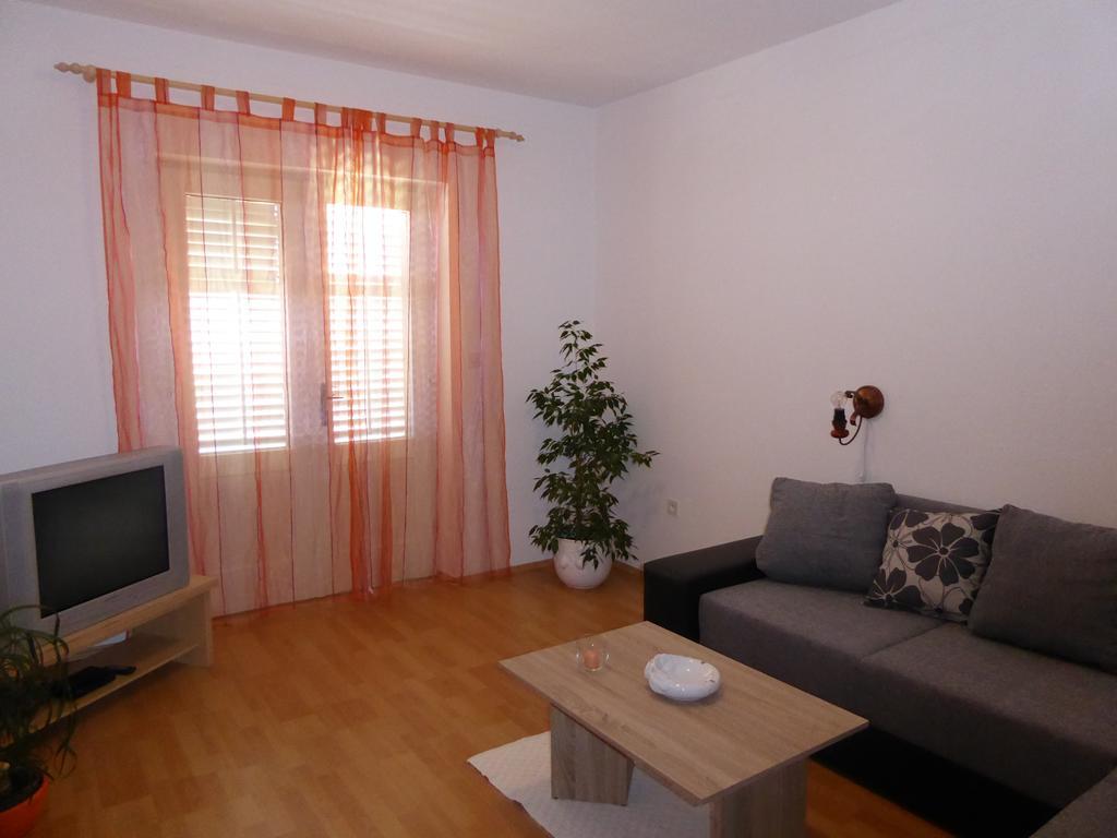 Apartment Dudic Palit Buitenkant foto