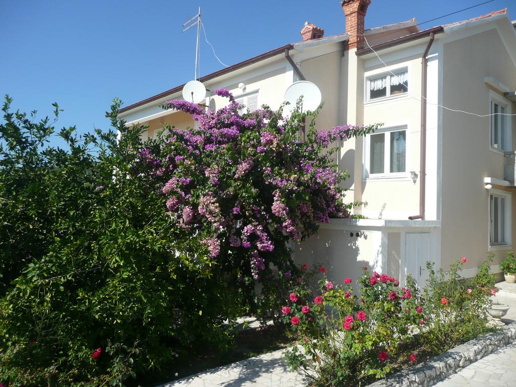 Apartment Dudic Palit Buitenkant foto